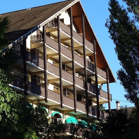 Hotel Les Barnieres Гилестр Екстериор снимка