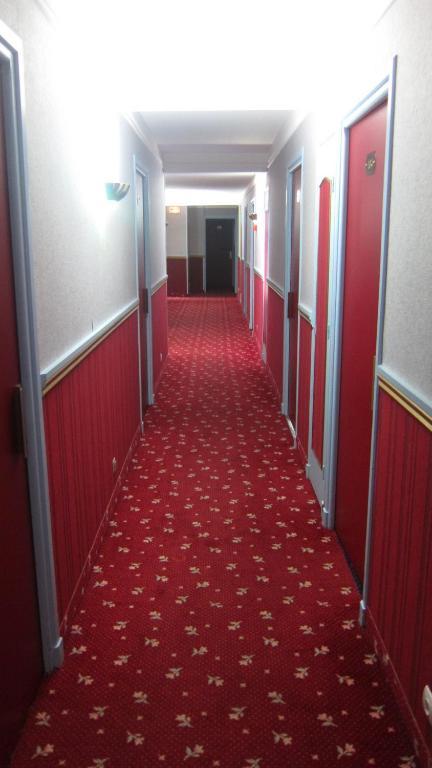 Hotel Les Barnieres Гилестр Екстериор снимка