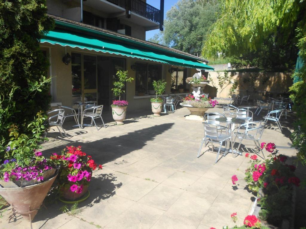Hotel Les Barnieres Гилестр Екстериор снимка